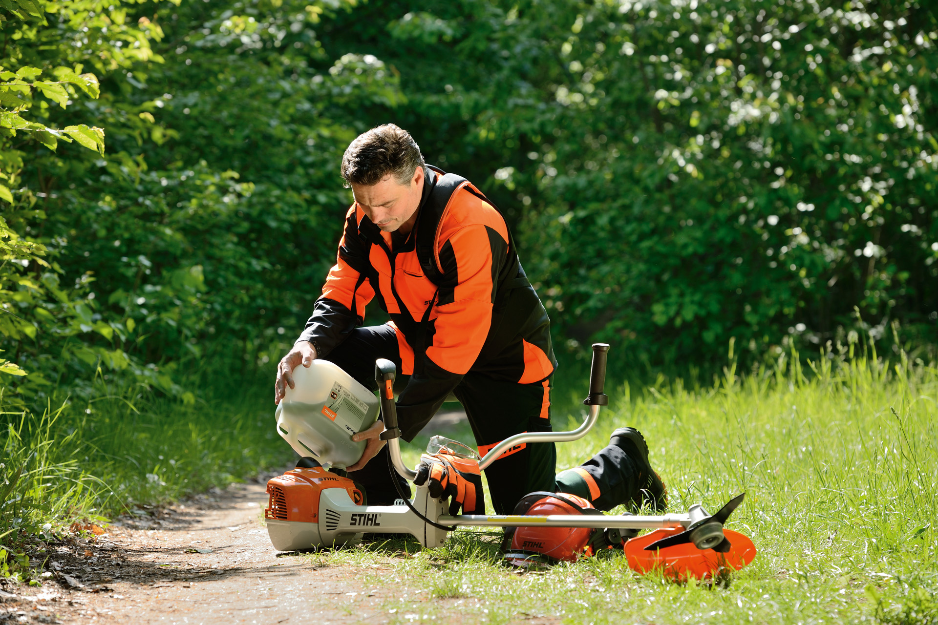 https://www.stihl.de/content/dam/stihl/mediapool/products/brushcutters-and-clearing-saws/general/293d728d441a482990cdb9d3bf59851a.jpg